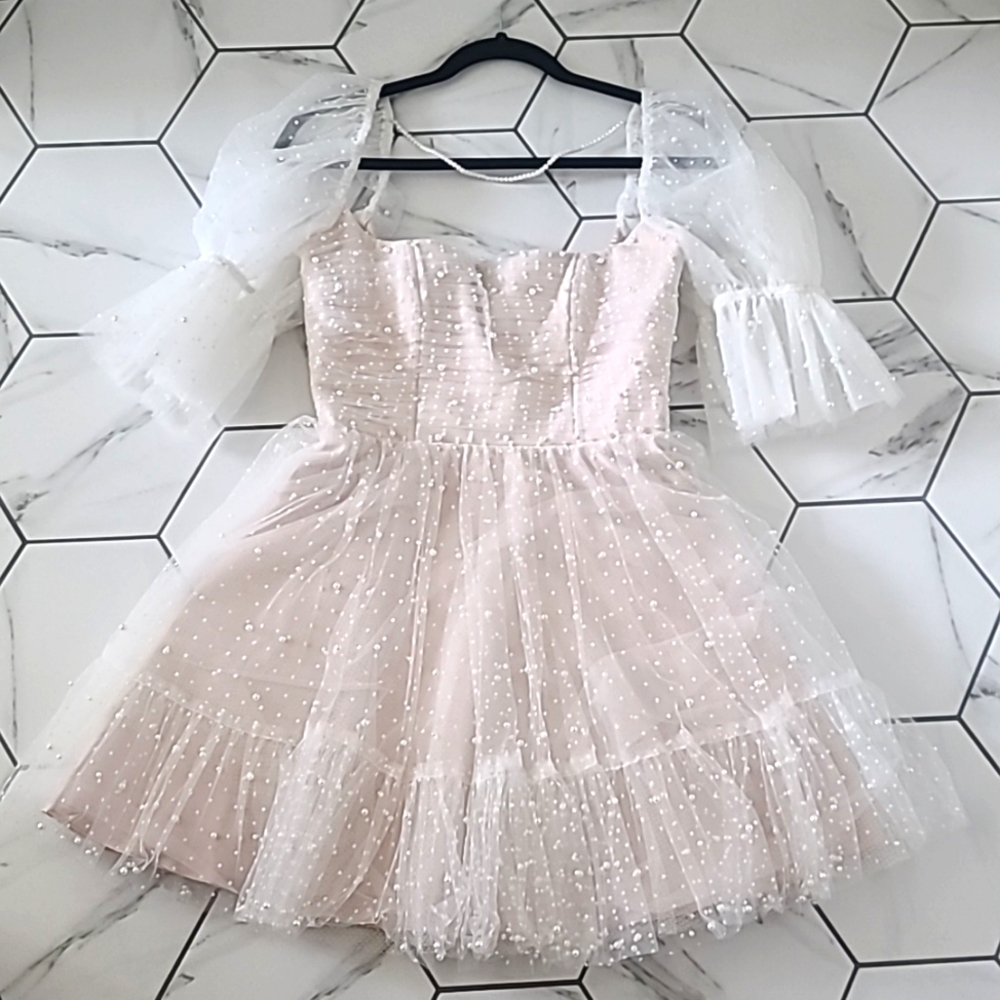 Very beautiful by Watters pearl dress